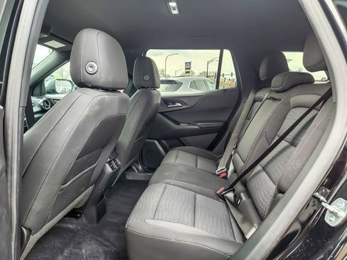 Used 2025 Chevrolet Equinox LT image 9