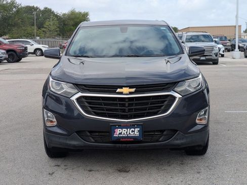 Used 2018 Chevrolet Equinox LT image 2