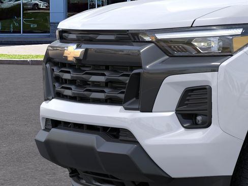 New 2026 Chevrolet Colorado LT w/ LT Convenience Package AWD/4WD image 13