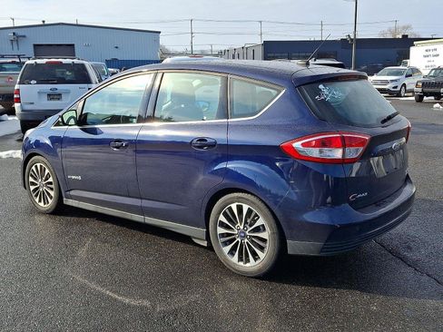 Used 2017 Ford C-MAX Titanium w/ Equipment Group 301A image 6