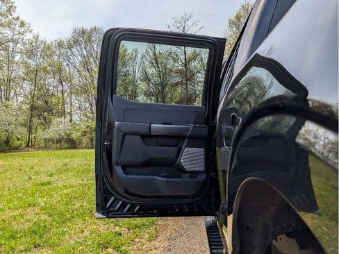 Used 2023 Ford F150 Lariat w/ Equipment Group 502A High image 11