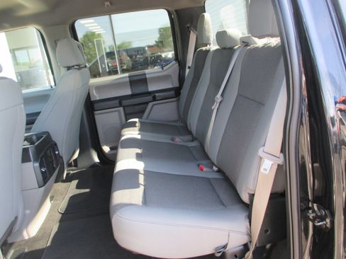 Used 2019 Ford F150 XL w/ Equipment Group 101A Mid AWD/4WD image 11