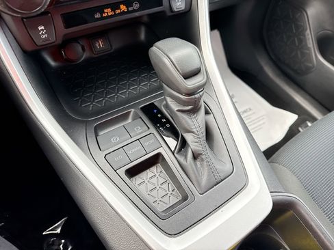 Certified 2025 Toyota RAV4 LE FWD image 20
