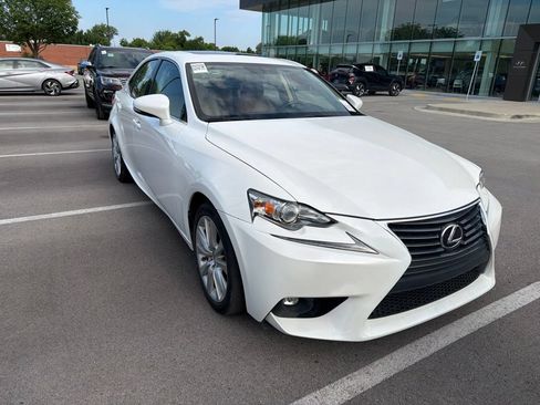 Used 2016 Lexus IS 200t RWD image 2