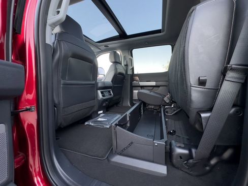 New 2026 Ford F250 Lariat w/ Lariat Ultimate Package image 68