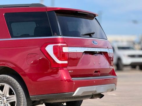 Used 2019 Ford Expedition XLT w/ Equipment Group 202A image 10