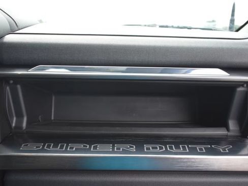 Used 2023 Ford F250 Lariat w/ Lariat Ultimate Package AWD/4WD image 52