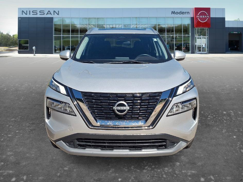 Certified 2023 Nissan Rogue SV w/ SV Premium B Package FWD image 2