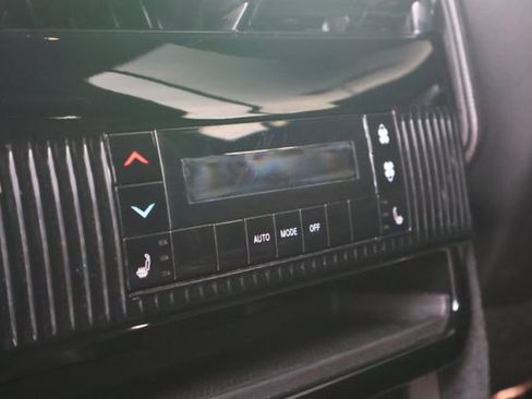 Used 2024 Jeep Wagoneer Series III image 10