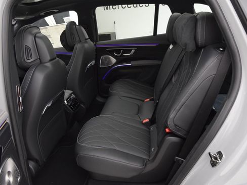New 2026 Mercedes-Benz EQS 550 4MATIC SUV image 19