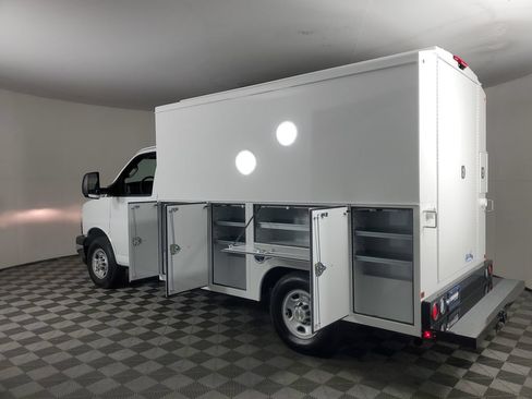 New 2026 Chevrolet Express 3500 w/ Power Convenience Package RWD image 6