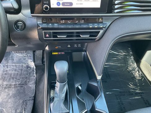 Used 2025 Toyota Camry LE FWD image 29