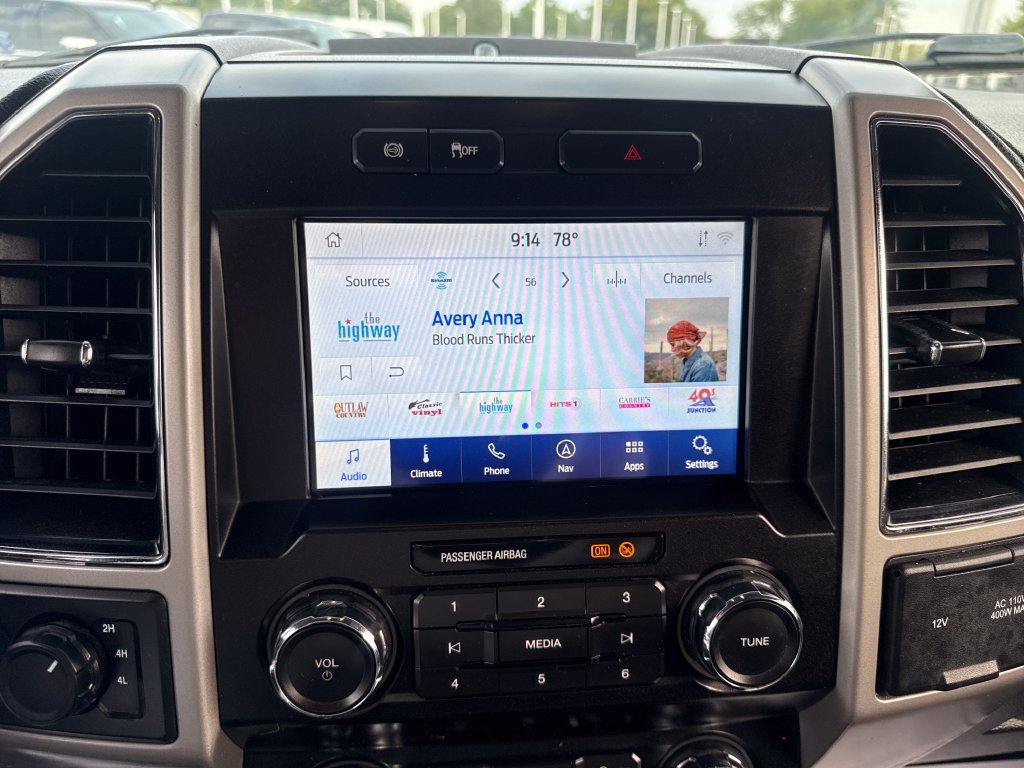 Used 2021 Ford F350 Lariat w/ Lariat Ultimate Package AWD/4WD image 41