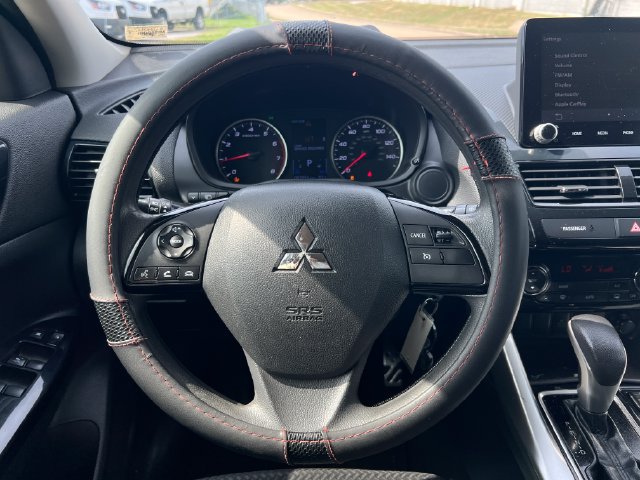 Used 2022 Mitsubishi Eclipse Cross LE AWD/4WD image 13