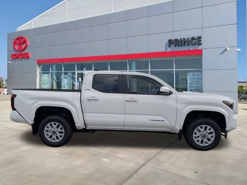 New 2026 Toyota Tacoma SR5 RWD image 3