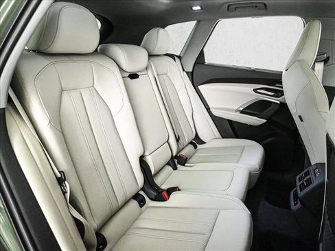 New 2025 Audi Q5 Prestige image 21