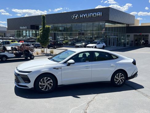 Certified 2026 Hyundai Sonata Blue FWD image 1