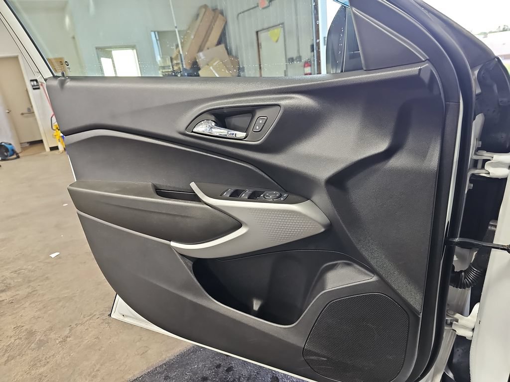 Used 2024 Chevrolet Trax LS FWD image 27