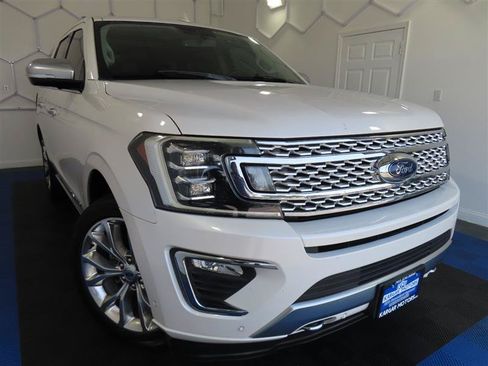 Used 2019 Ford Expedition Platinum AWD/4WD image 2