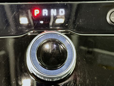 Used 2023 Jeep Grand Cherokee L Laredo image 24