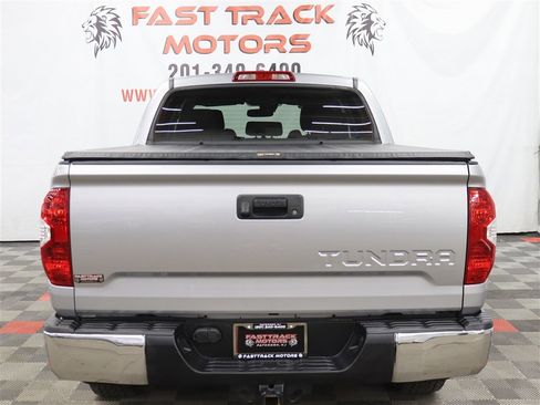 Used 2018 Toyota Tundra SR5 w/ TRD Off Road Package image 5