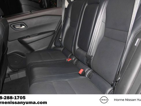 Certified 2023 Nissan Rogue SV w/ SV Premium B Package FWD image 5