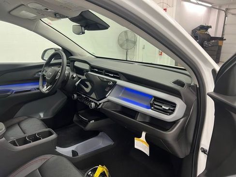 New 2027 Chevrolet Bolt RS FWD image 20