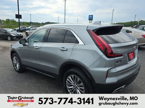 Used 2025 Cadillac XT4 Premium Luxury AWD/4WD image 6