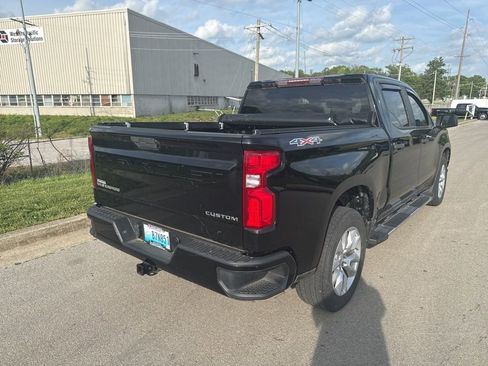 Used 2022 Chevrolet Silverado 1500 Custom AWD/4WD image 3