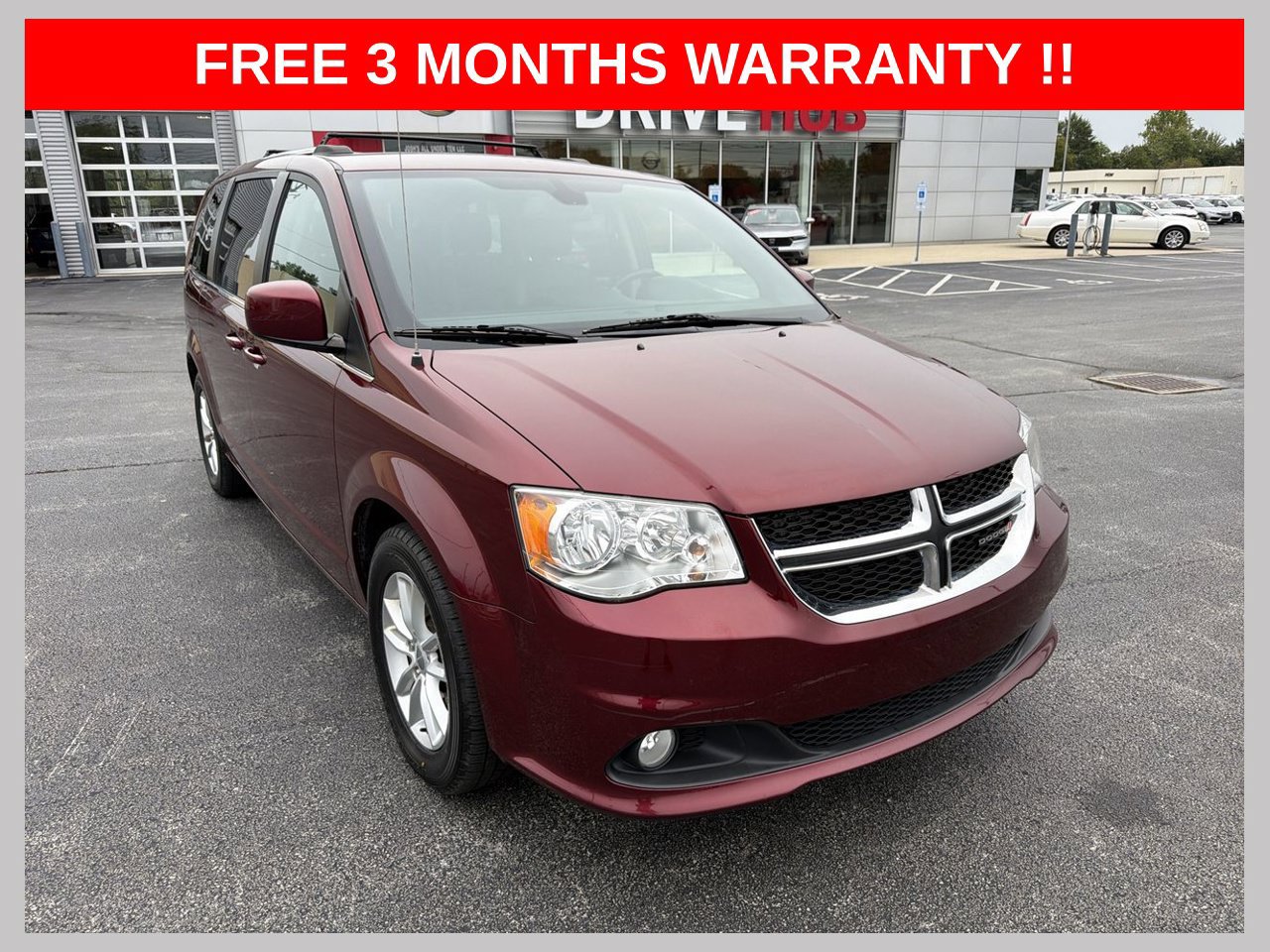 Used 2020 Dodge Grand Caravan SXT FWD image 1
