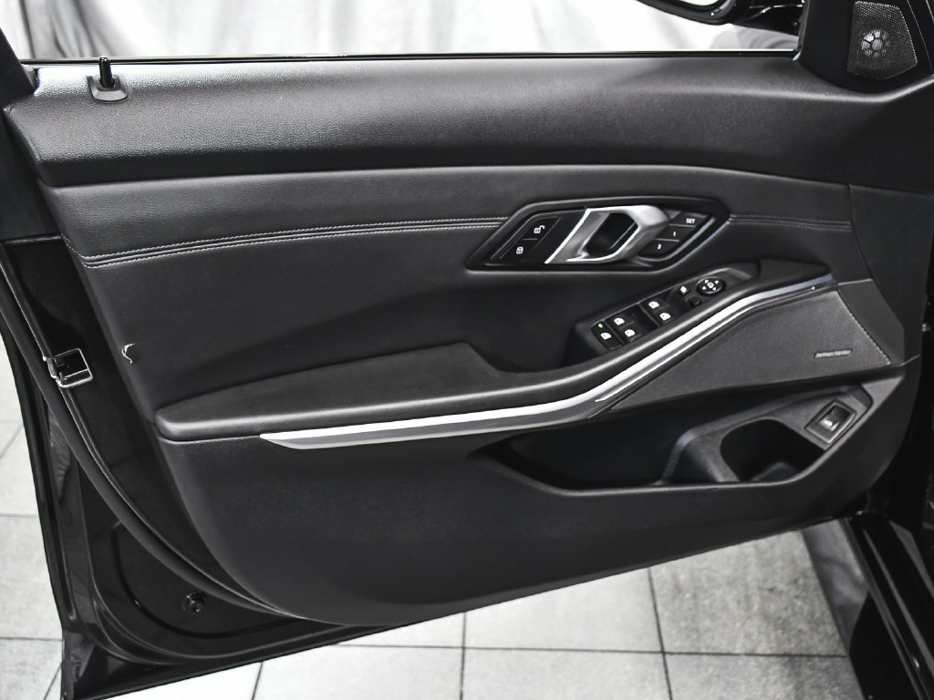 Used 2024 BMW M3 Competition AWD/4WD image 9