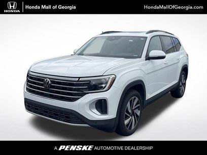 Used 2024 Volkswagen Atlas SE w/ Panoramic Sunroof Package