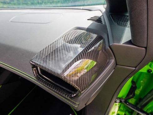 Used 2021 Lamborghini Huracan EVO RWD image 82