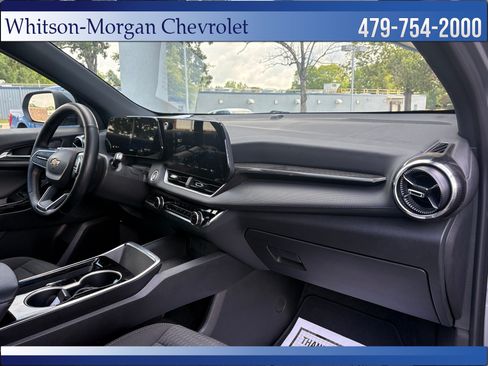 Used 2025 Chevrolet Equinox LT FWD image 34