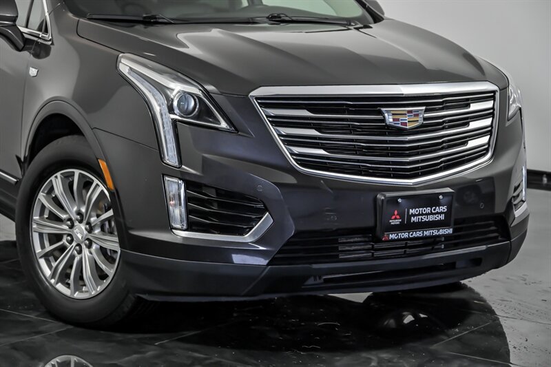Used 2018 Cadillac XT5 Luxury AWD/4WD image 2