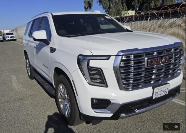 Used 2025 GMC Yukon Denali AWD/4WD image 2