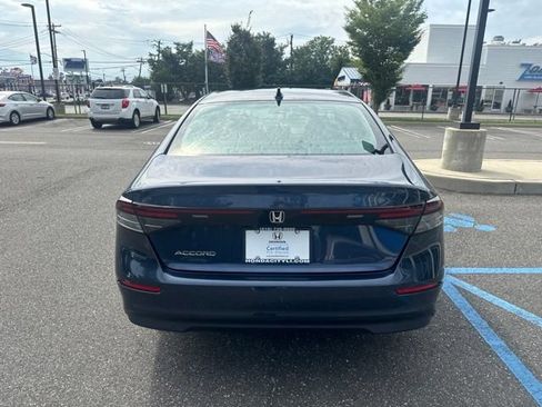 Used 2023 Honda Accord EX image 7