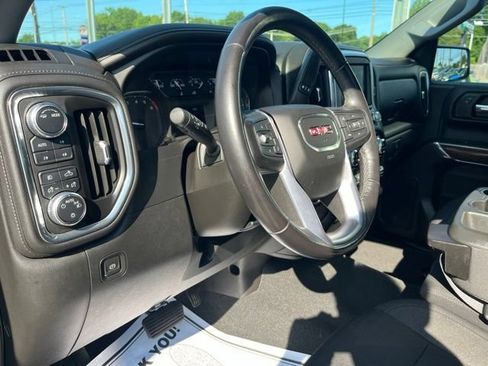 Used 2021 GMC Sierra 1500 Elevation w/ X31 Off-Road Package AWD/4WD image 11