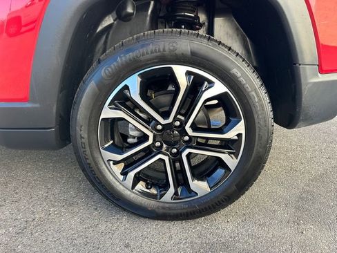 Used 2023 Jeep Compass Limited image 15