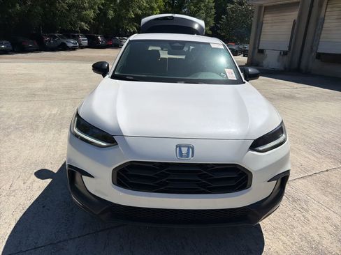 Certified 2025 Honda HR-V Sport image 14