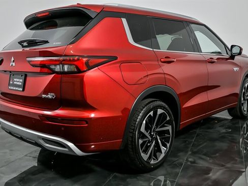 New 2025 Mitsubishi Outlander SEL image 8