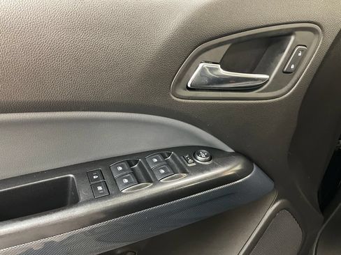 Used 2016 Chevrolet Colorado Z71 AWD/4WD image 14