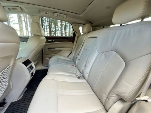 Used 2016 Cadillac SRX Luxury image 13