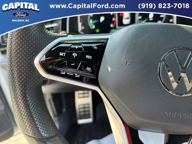 Used 2025 Volkswagen Jetta GLI Autobahn w/ GLI Black Package FWD image 23