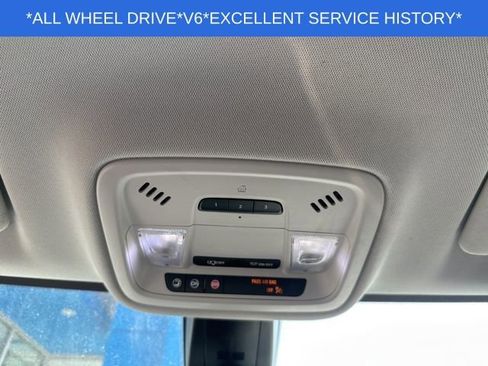 Used 2021 Chevrolet Traverse LT w/ LT Premium Package image 27