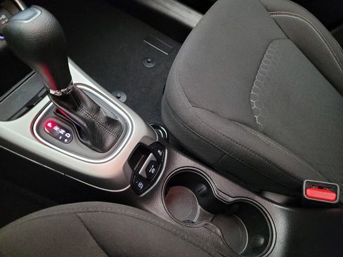 Used 2021 Jeep Compass Sport FWD image 26