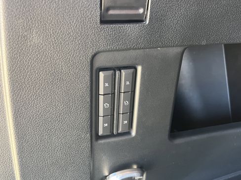 Used 2021 Lincoln Navigator Reserve image 33