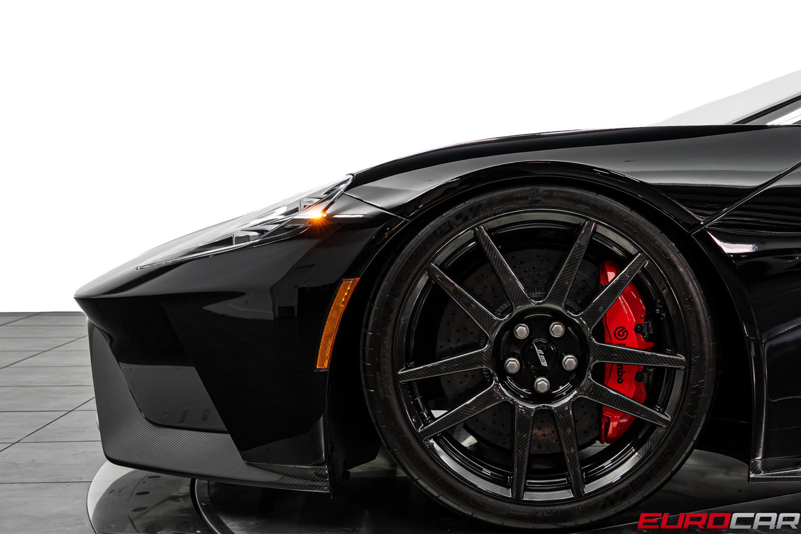 Used 2020 Ford GT Carbon Series RWD image 18
