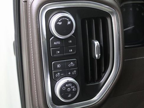 Used 2019 GMC Sierra 1500 SLT image 12
