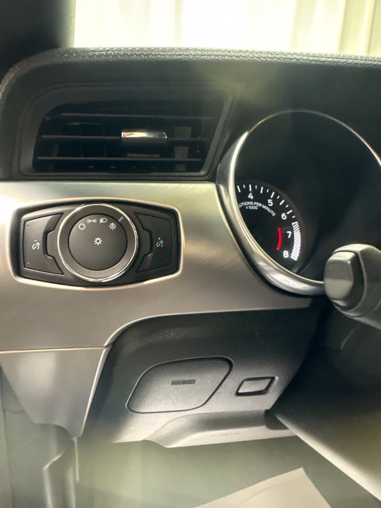 Used 2022 Ford Mustang Premium RWD image 19